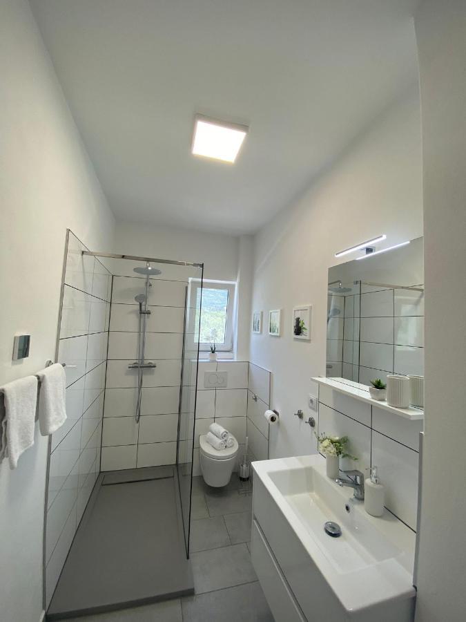 Apartment Milena Kastela Mit Whirlpool Bagian luar foto